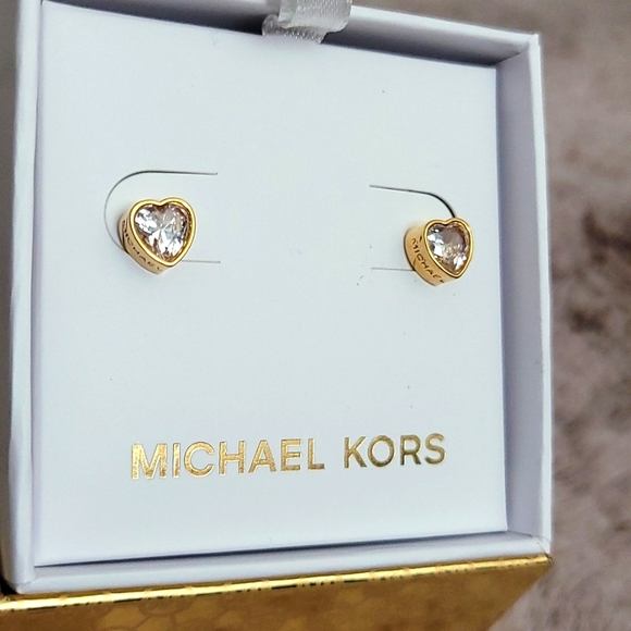 MK Signature Logo Engraved Heart Studs Gold-tone NIB Style# MKJX7792 - Picture 10 of 16